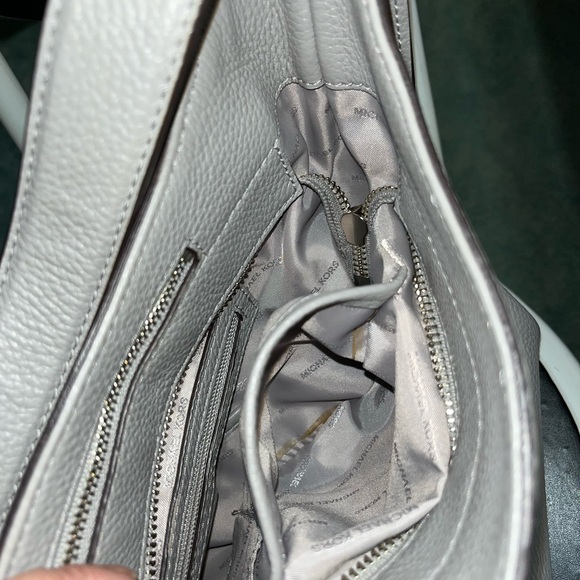 Michael Kors Shoulder Bag - Picture 10 of 14